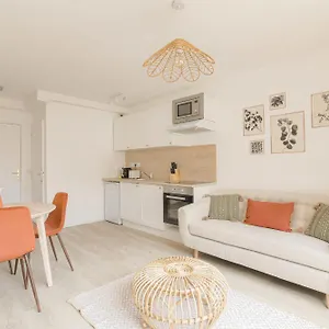 cosy-au-centre-doullins-avec-garage.hotels-rhonealpes.com/